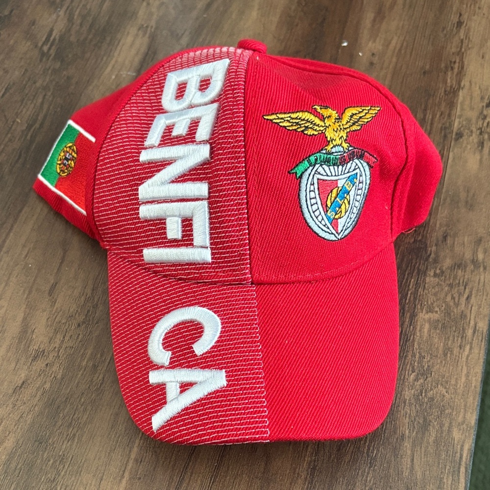 Red Benfica sports hat